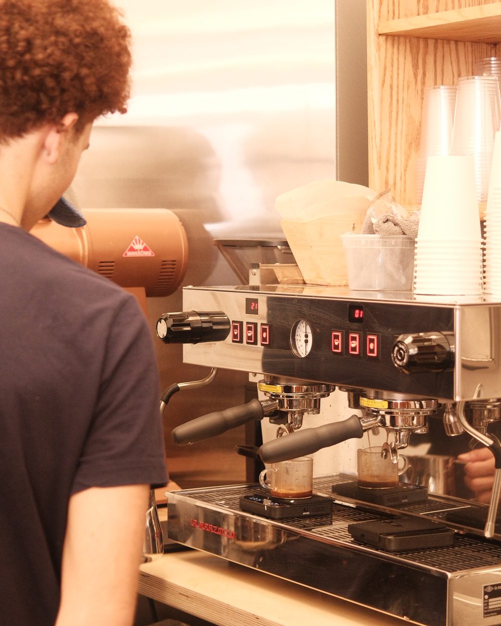 Pulling espresso on the new machine