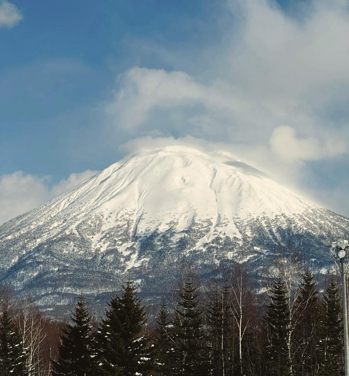Snow on Mount Yōtei, Hokkaido